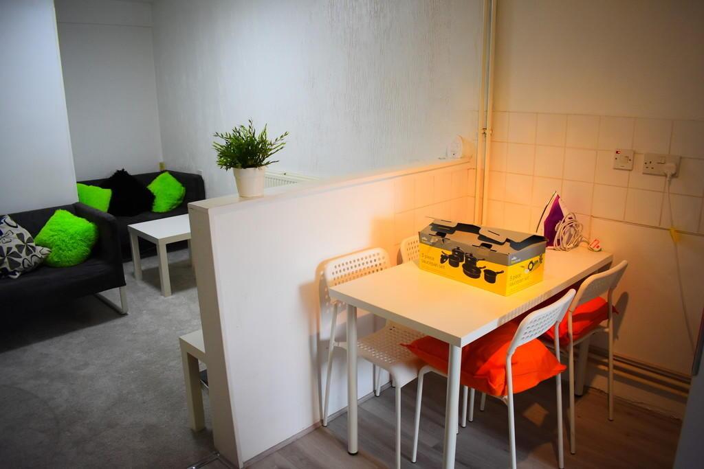 4 bedroom apartment for rent Sedgley Close, Portsmouth, PO5 4PG UniHomes