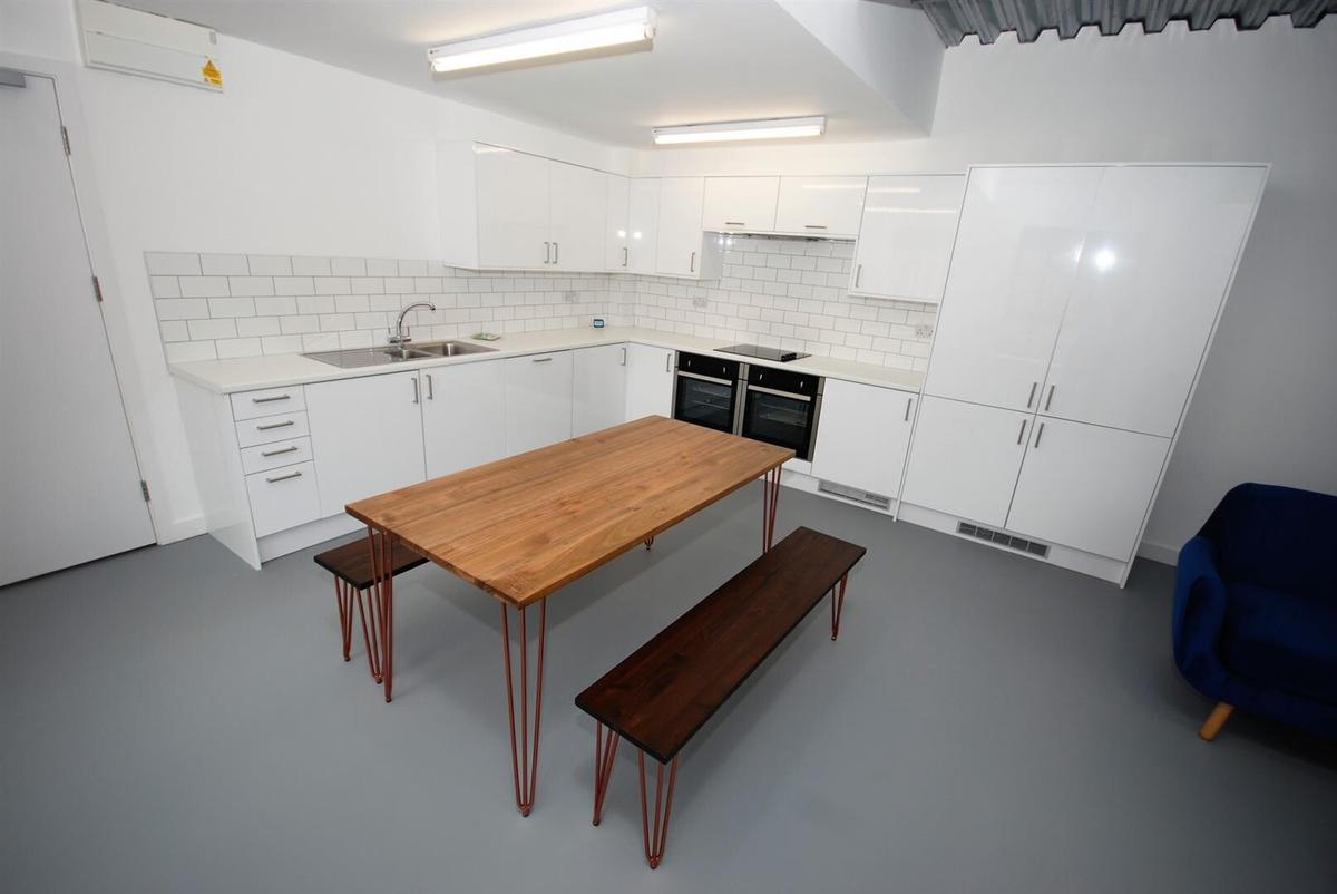 6 bedroom apartment for rent 79 Bedford Street, Leamington Spa, CV32 ...