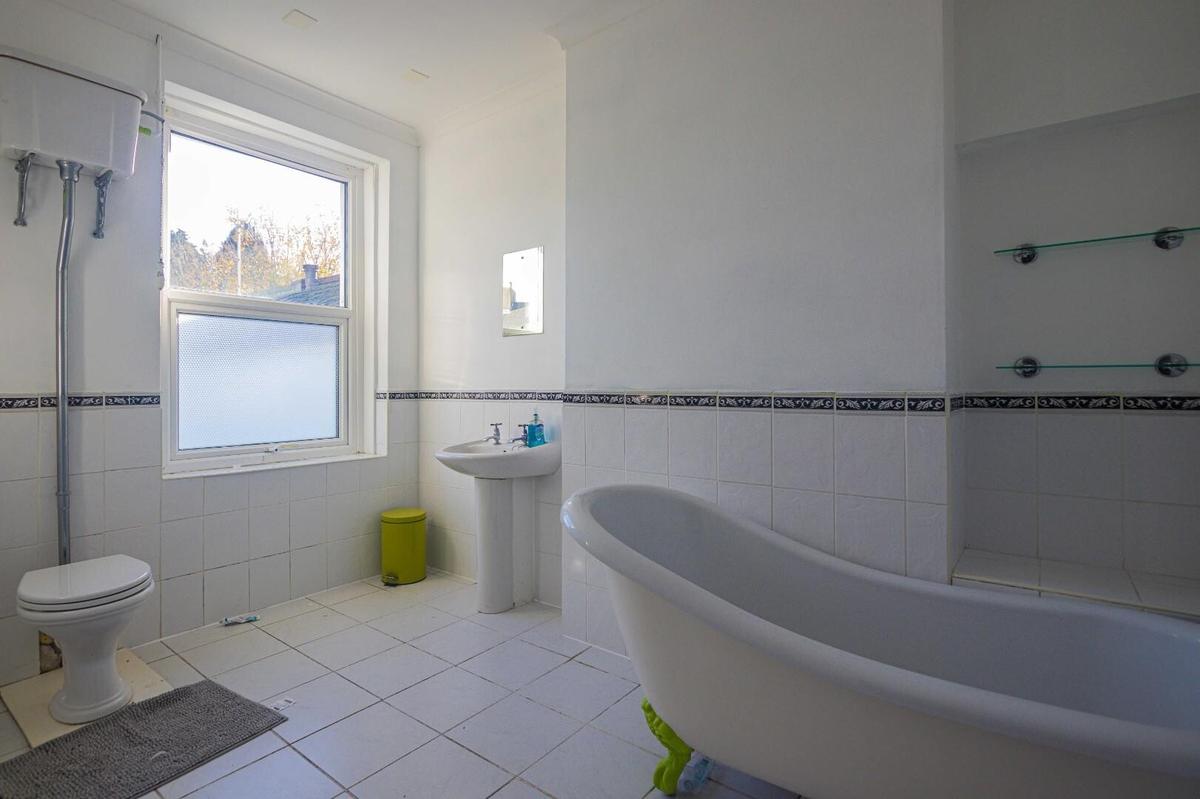 6 bedroom house for rent Llantwit Street, Cardiff, CF24 4AJ UniHomes