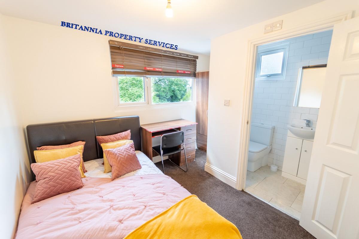 6 bedroom house for rent Oak Tree Lane, Birmingham, B29 6HX UniHomes