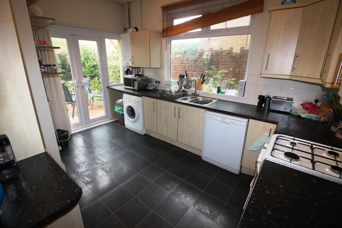 4 bedroom house on Newfoundland Road, Heath, Cardiff