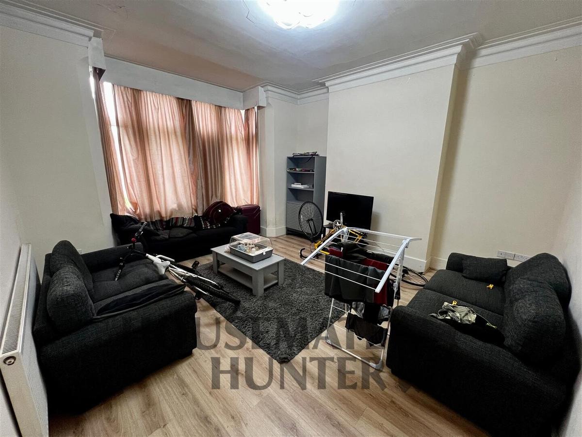 7 bedroom house for rent Narborough Road, Leicester, LE3 0PE UniHomes