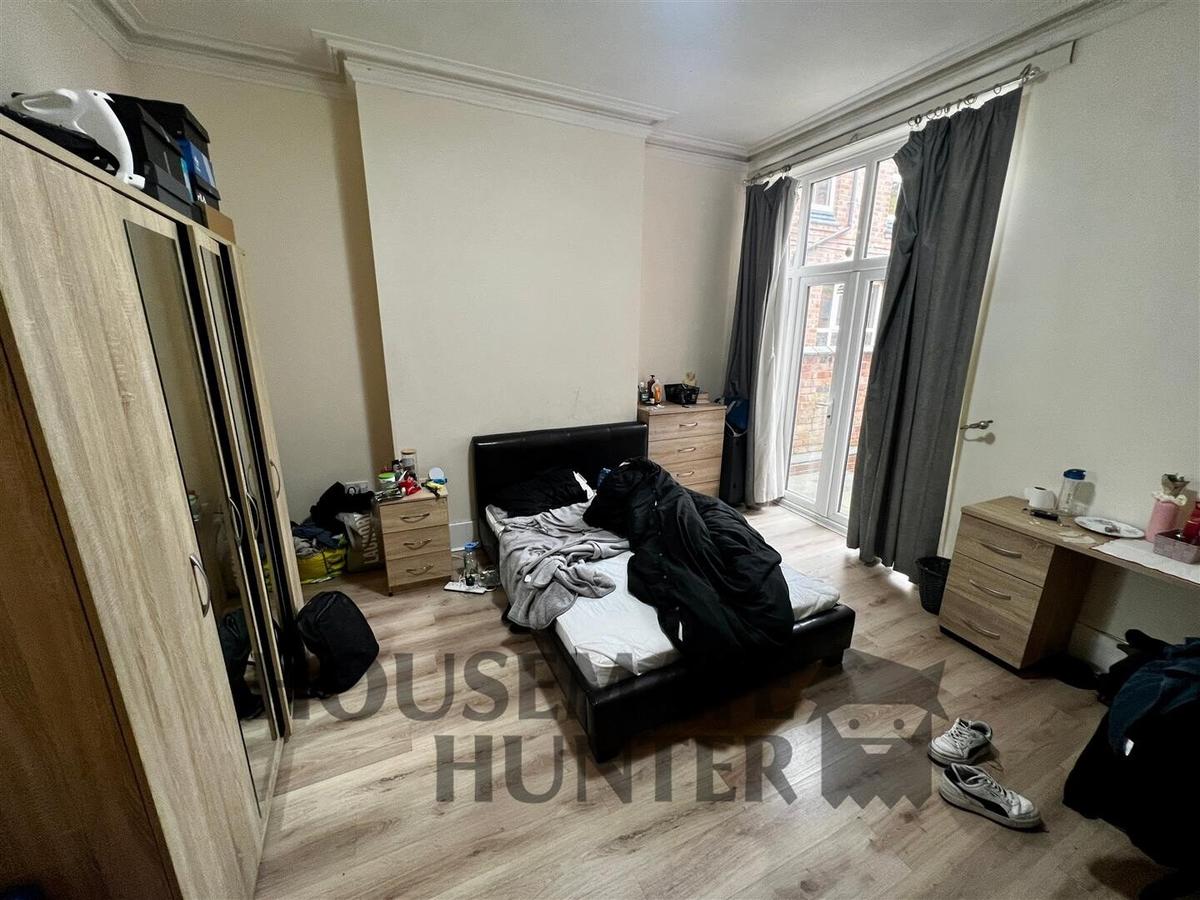 7 bedroom house for rent Narborough Road, Leicester, LE3 0PE UniHomes