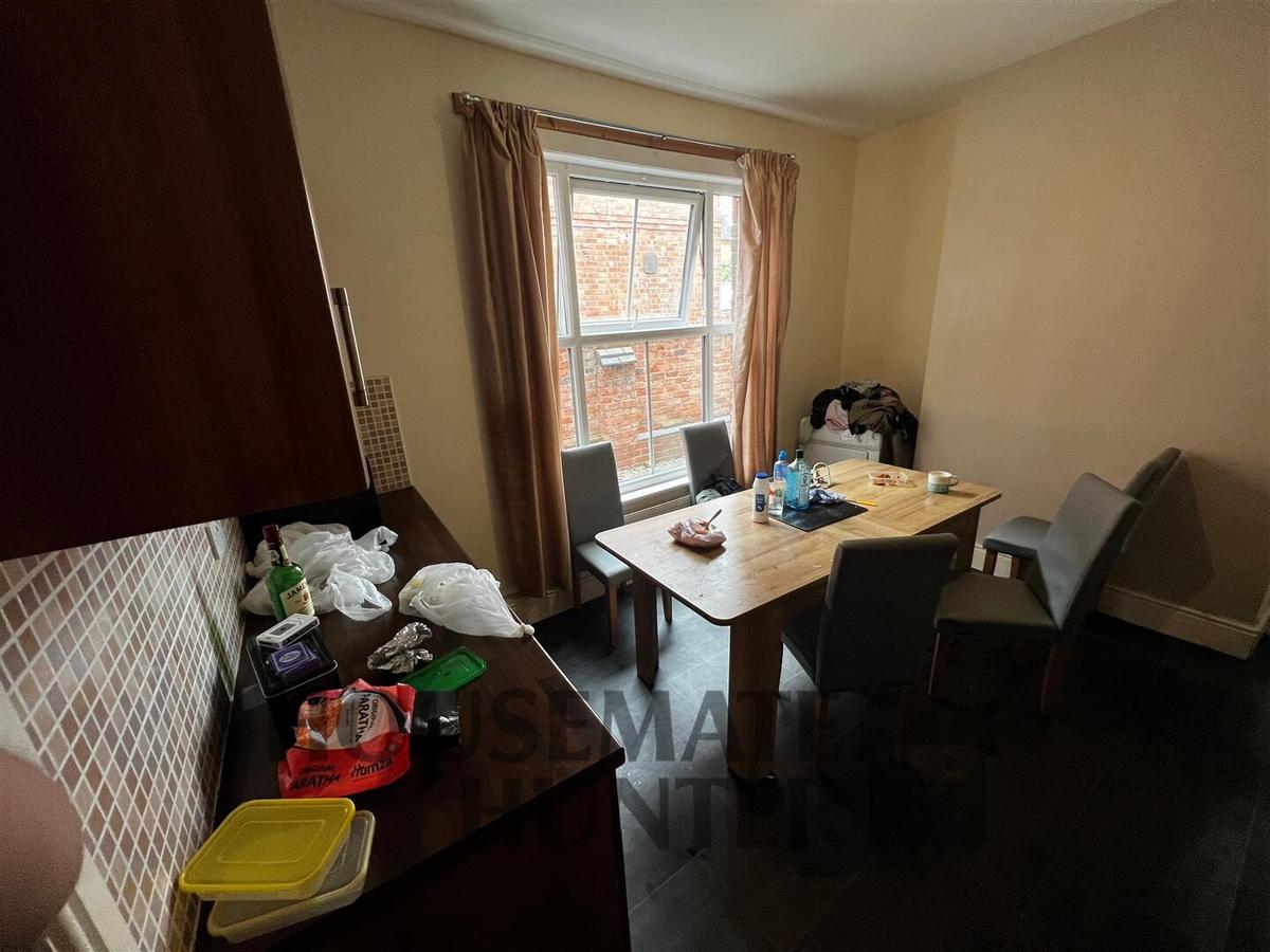 7 bedroom house for rent Narborough Road, Leicester, LE3 0PE UniHomes