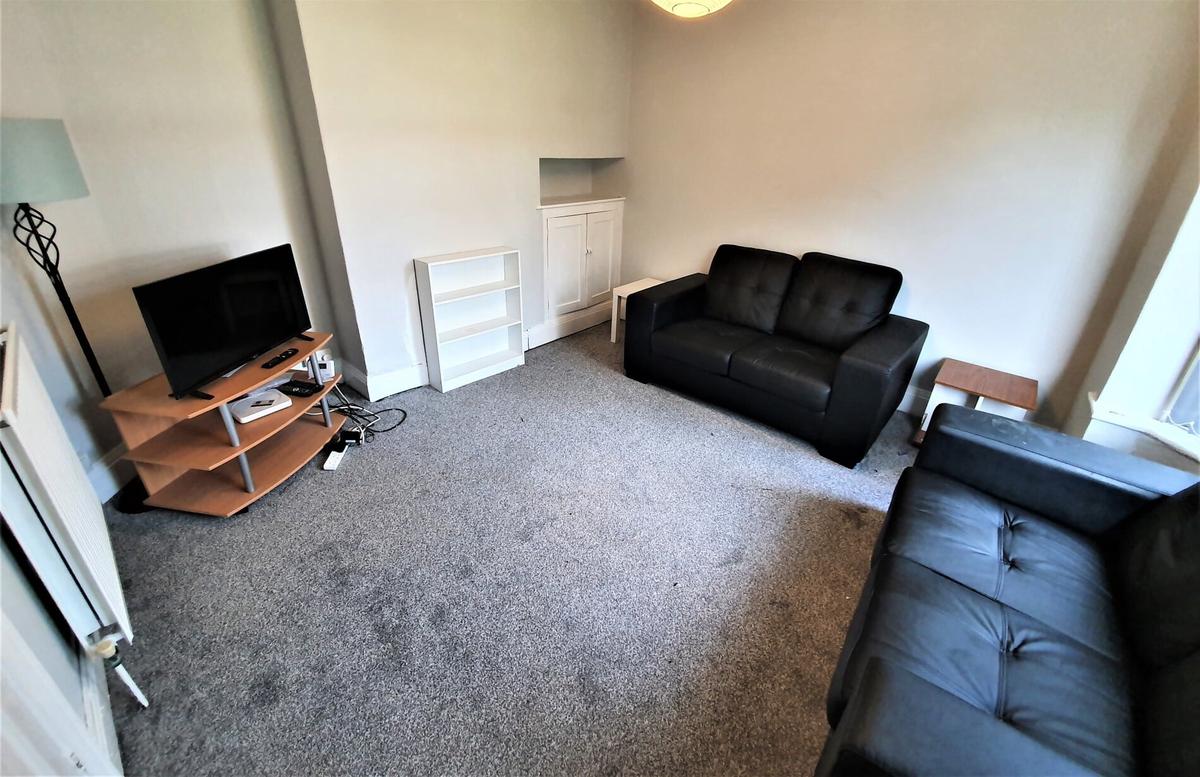 2 bedroom house for rent Cranbrook Avenue, Hull, HU6 7TX UniHomes