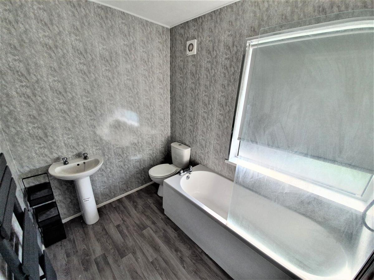 2 bedroom house for rent Cranbrook Avenue, Hull, HU6 7TX UniHomes