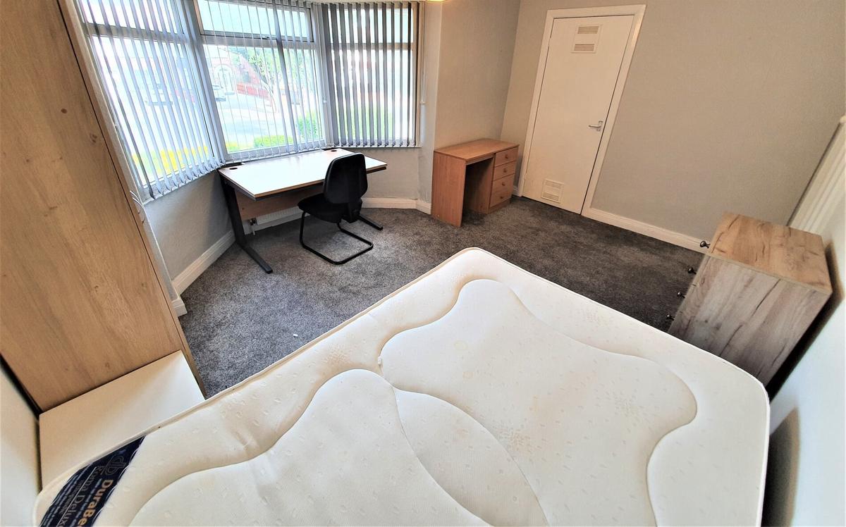 2 bedroom house for rent Cranbrook Avenue, Hull, HU6 7TX UniHomes