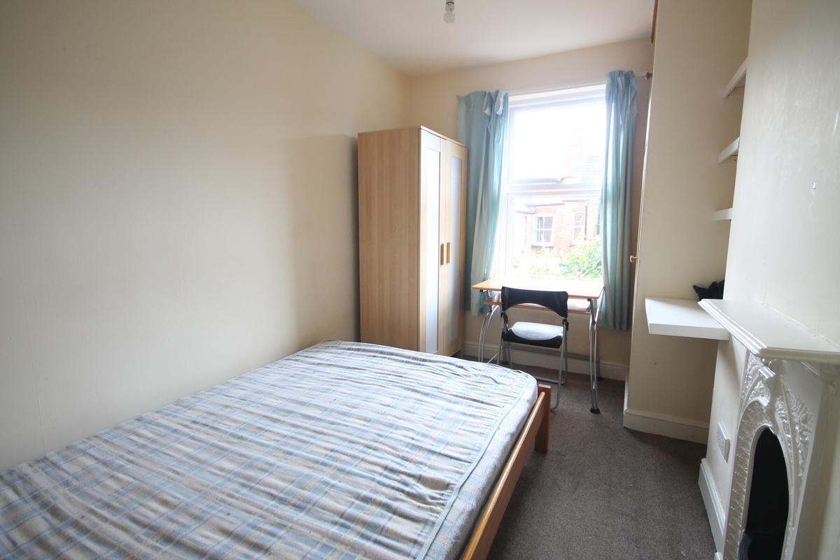 4 bedroom house for rent Walton Street, Leicester, LE3 0DX UniHomes