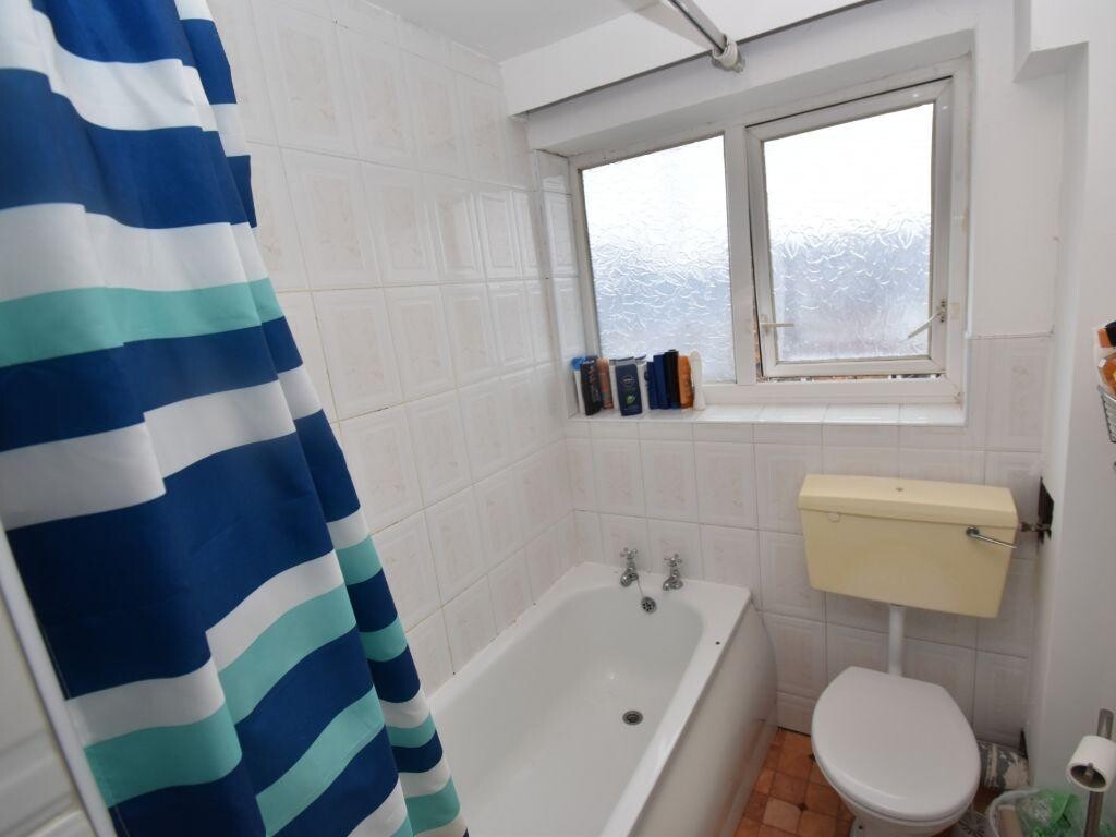 6 bedroom house for rent Russell Terrace, Leamington Spa, CV31 1HE