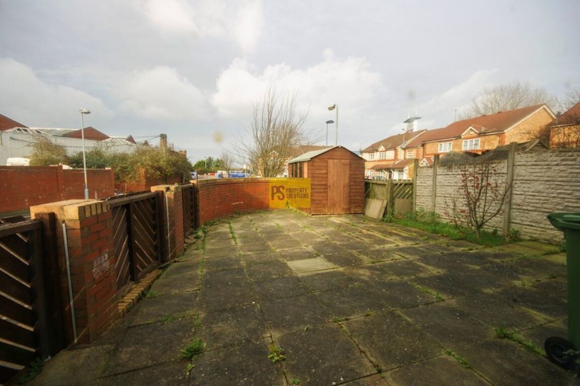 5 bedroom house for rent Herbert Road, Birmingham, B10 0QT UniHomes