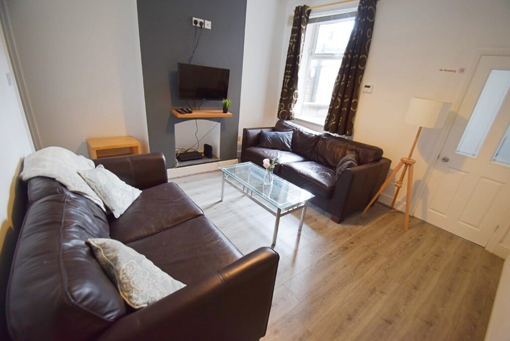 4 bedroom house for rent Beresford Street, StokeonTrent, ST4 2EX