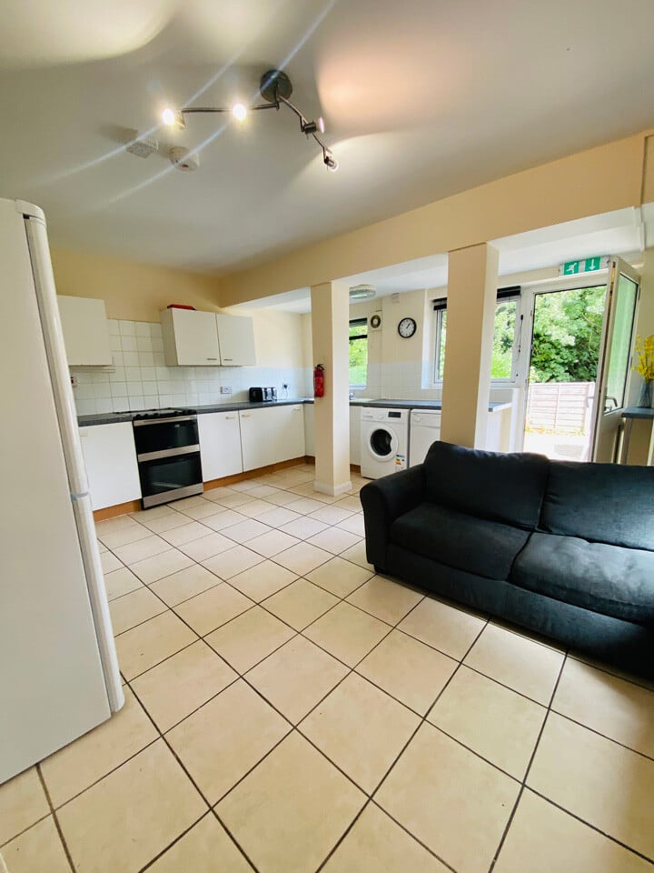 1 bedroom house for rent Valentia Road Oxford, OX3 7PP UniHomes