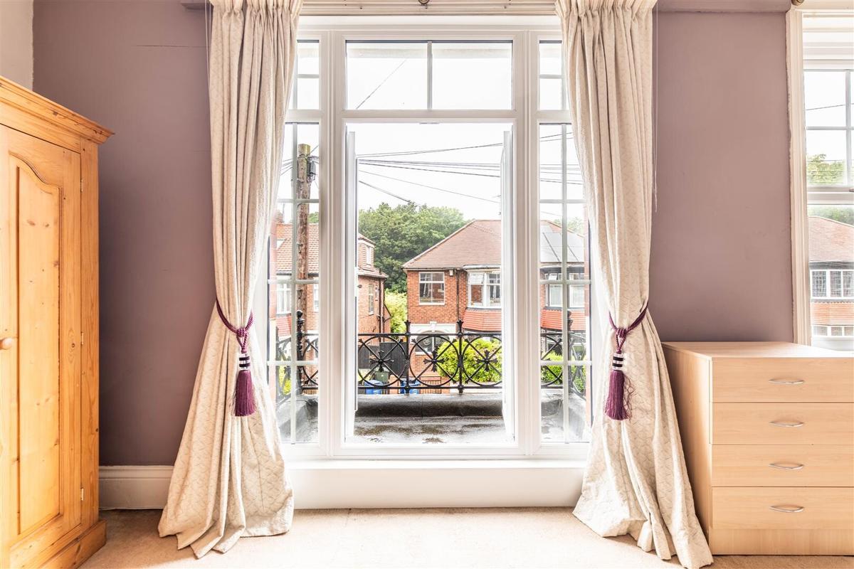 4 bedroom house for rent Rosebery Crescent, Newcastle, NE2 1EU UniHomes