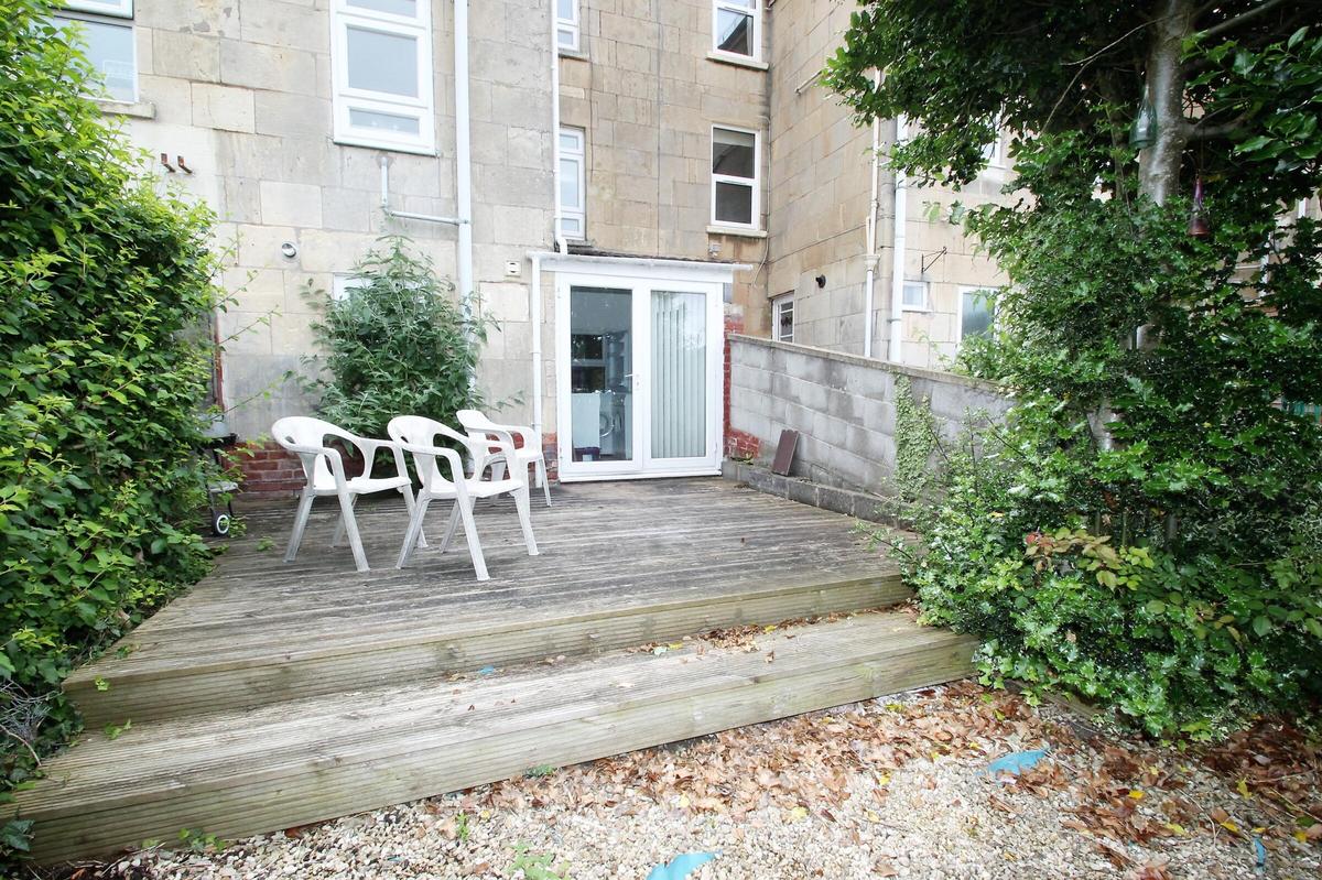 5 bedroom house for rent Coronation Avenue, Bath, BA2 2JW UniHomes
