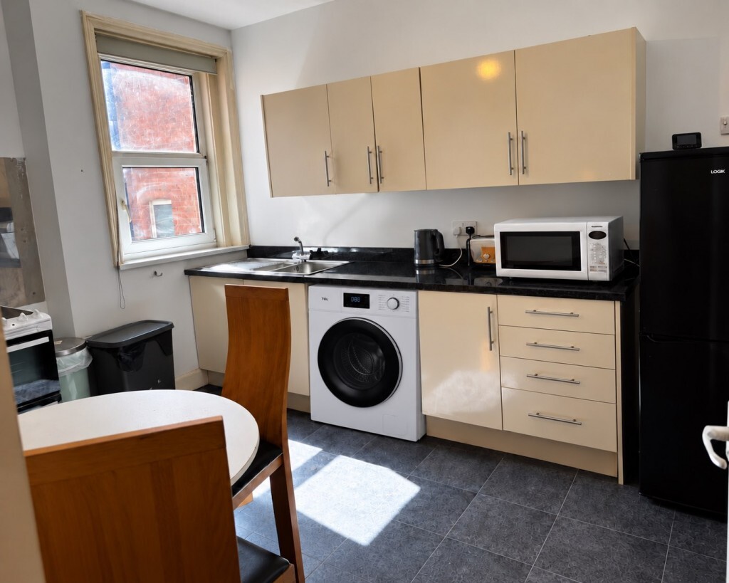 3 bedroom house on Sidwell Street, City Centre, Exeter