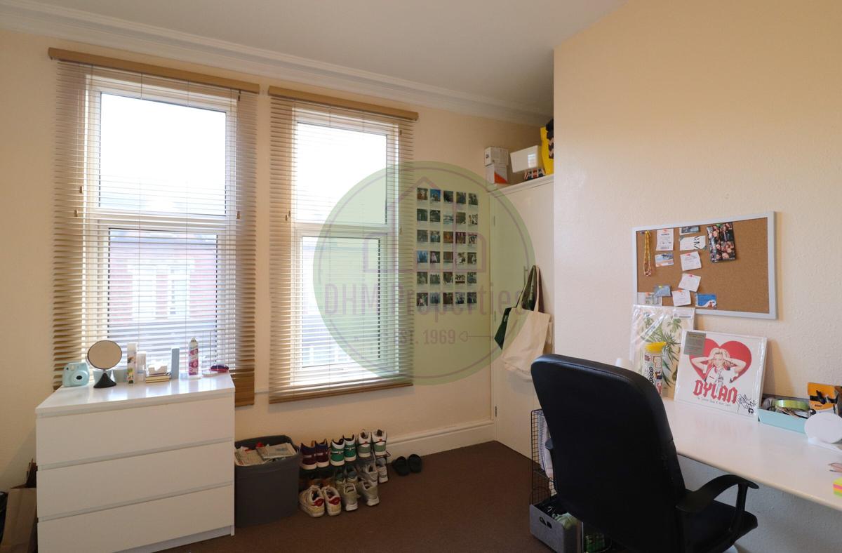 5 bedroom house for rent Blandford Gardens, Leeds, LS2 9AL UniHomes