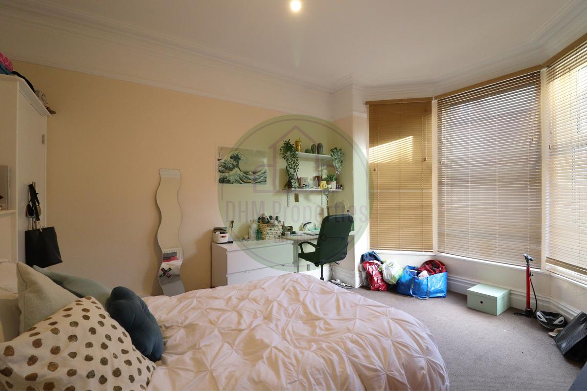 5 bedroom house for rent Blandford Gardens, Leeds, LS2 9AL UniHomes