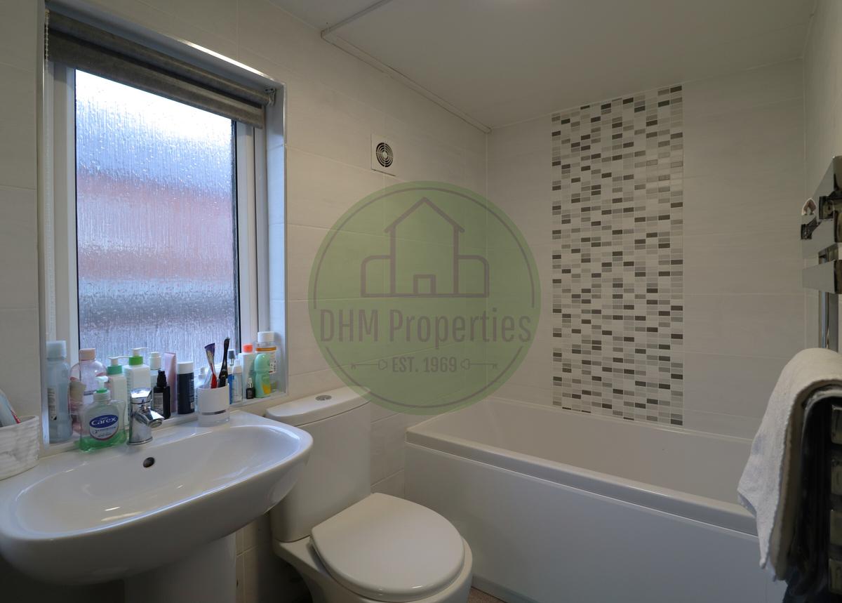 5 bedroom house for rent Blandford Gardens, Leeds, LS2 9AL UniHomes