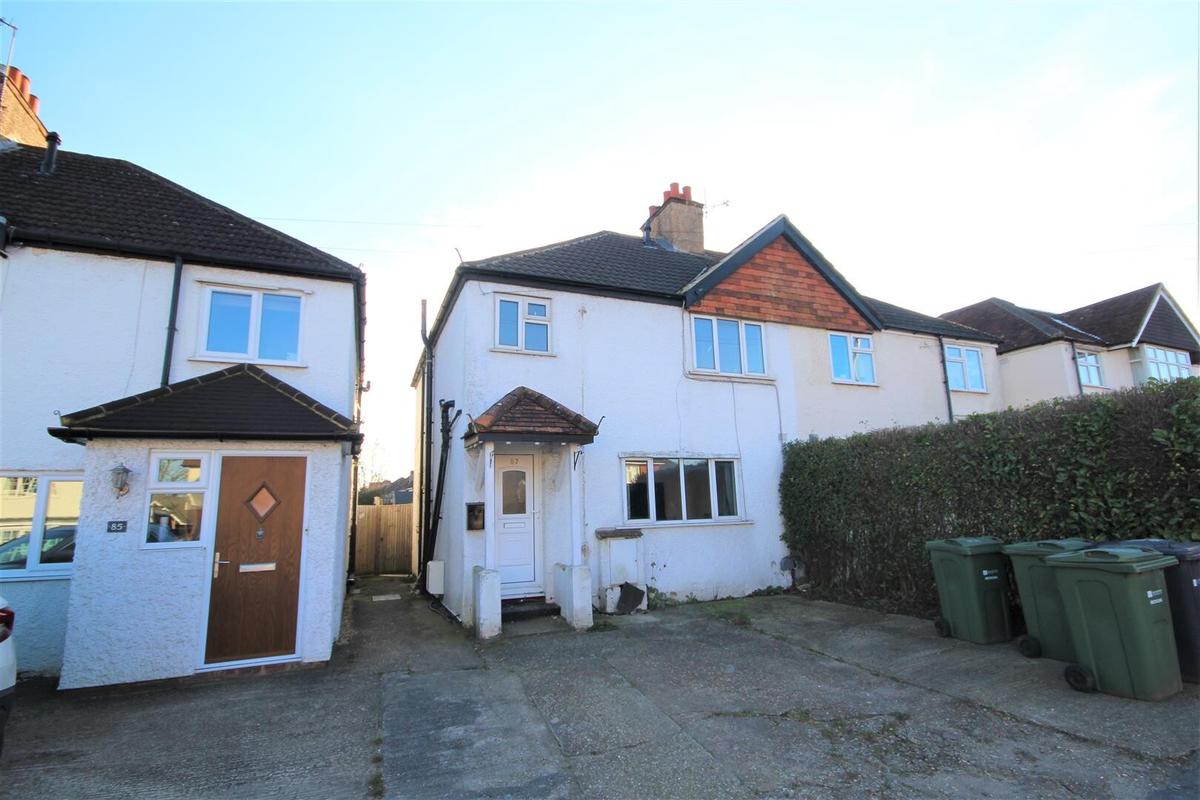4 bedroom house for rent Aldershot Road, Surrey, GU2 8AJ UniHomes
