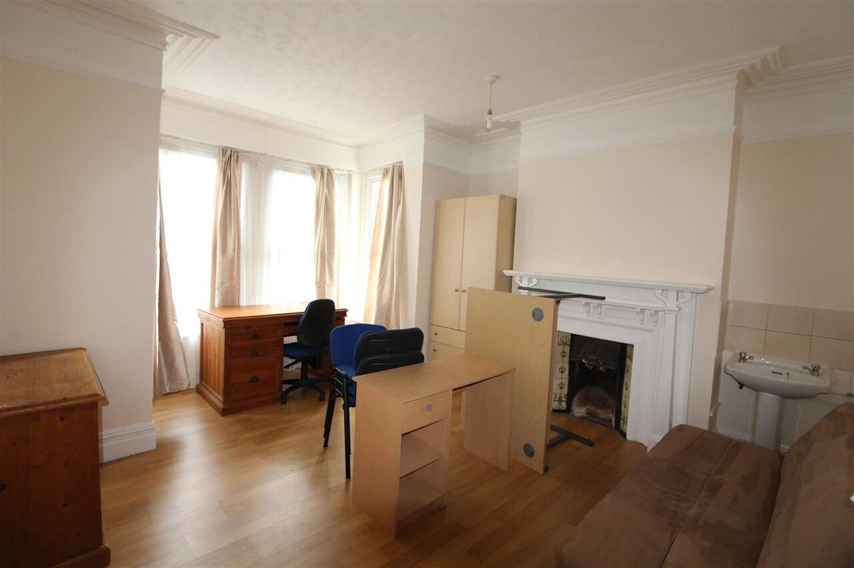 4 bedroom house for rent Handel Road, Southampton, SO15 2BW UniHomes