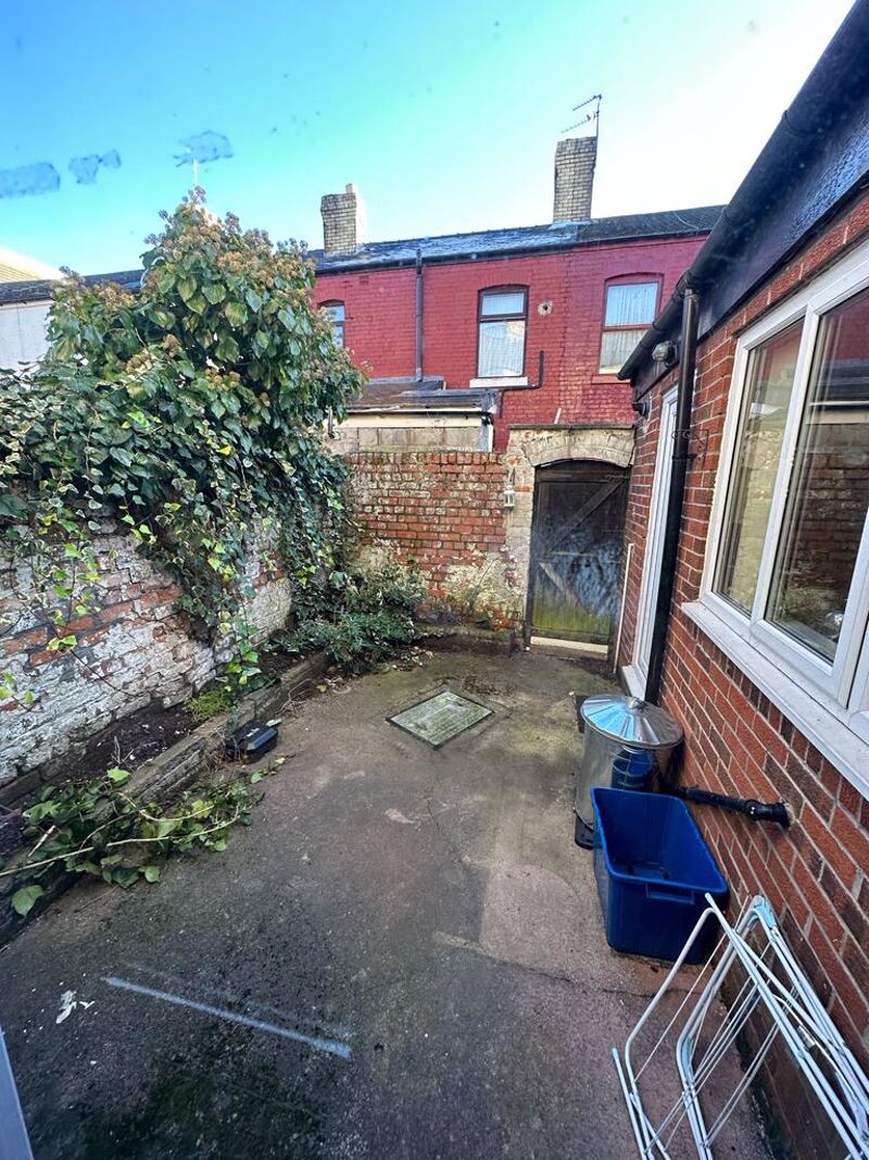 4 bedroom house for rent Gainsborough Road, Liverpool, L15 3HU UniHomes