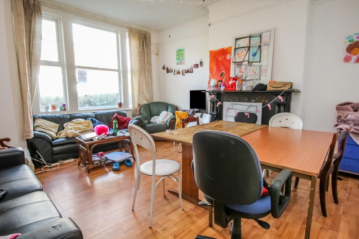 7 bedroom house for rent Hyde Park, Leeds, LS6 2HQ UniHomes