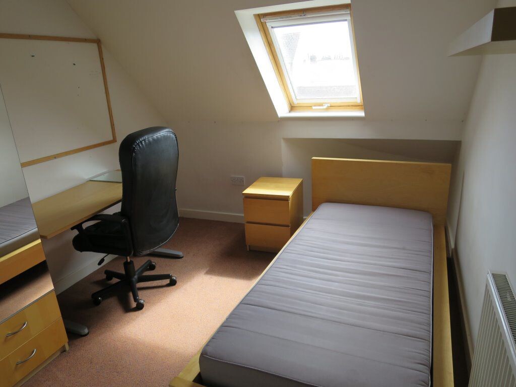 4 bedroom house for rent Cowley Road, Oxford, OX4 1UQ UniHomes