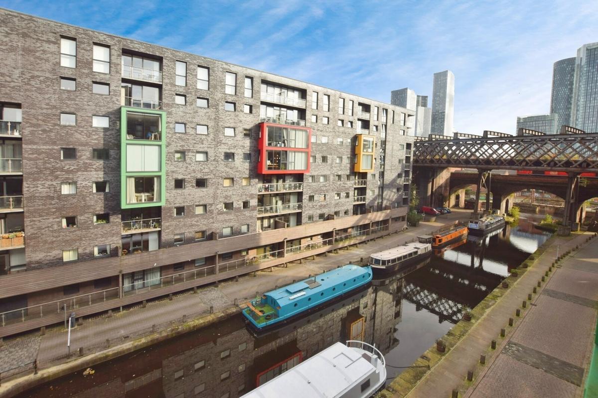 2 bedroom house for rent Goodwin Building Manchester, M3 4NT | UniHomes