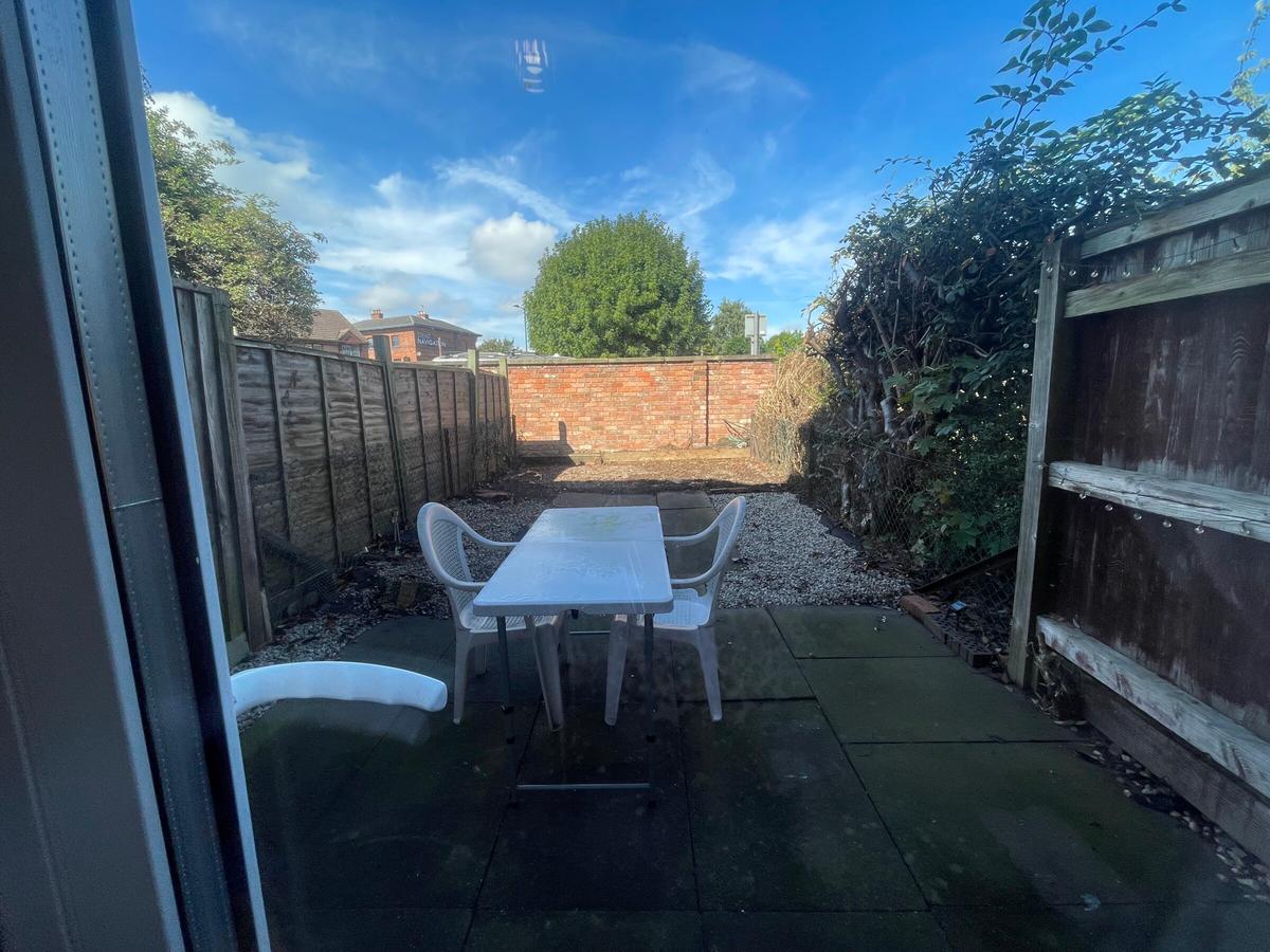 4 bedroom house for rent Meadow Close, Nottingham, NG2 3HZ UniHomes