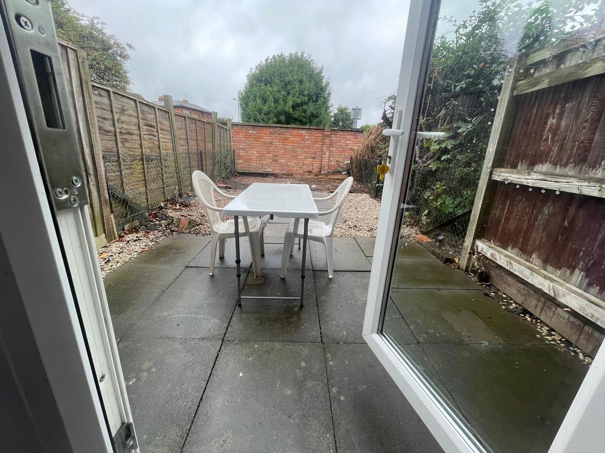 4 bedroom house for rent Meadow Close, Nottingham, NG2 3HZ UniHomes