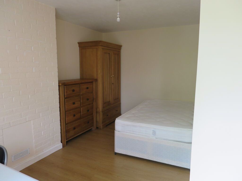 6 bedroom house for rent Horwood Close, Oxford, OX3 7RF UniHomes