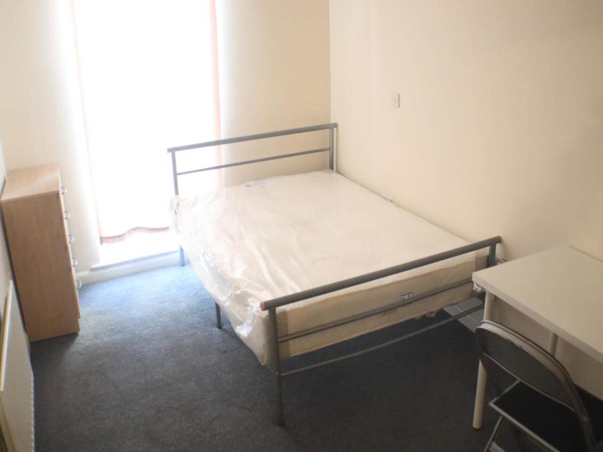 3 bedroom apartment for rent Mosquito Way, Hertfordshire, AL10 9AY