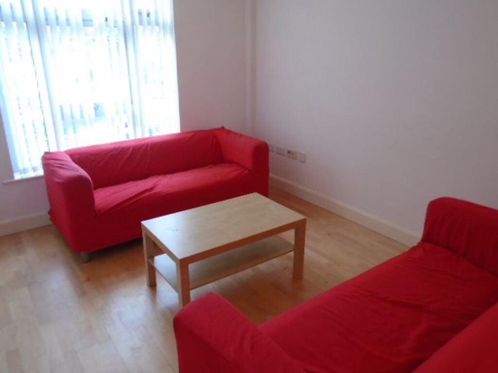 2 bedroom house for rent Bristol Road, Birmingham, B29 6BD UniHomes