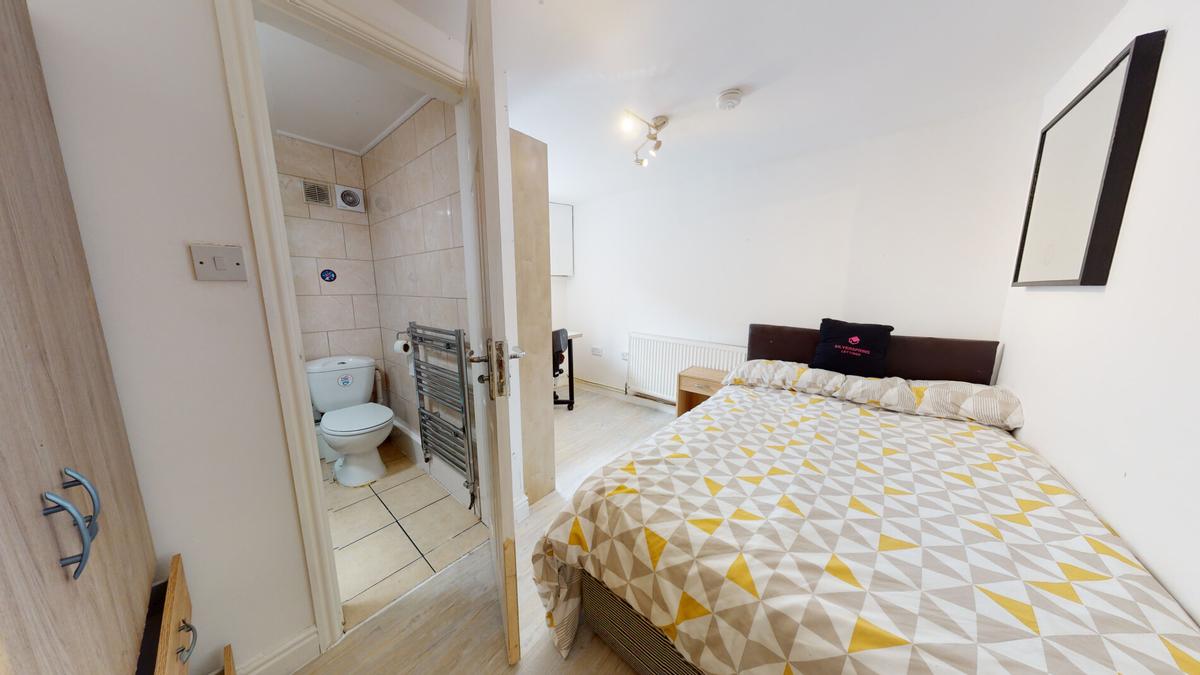 5 bedroom house for rent Burley Lodge Road, Leeds, LS6 1QP UniHomes