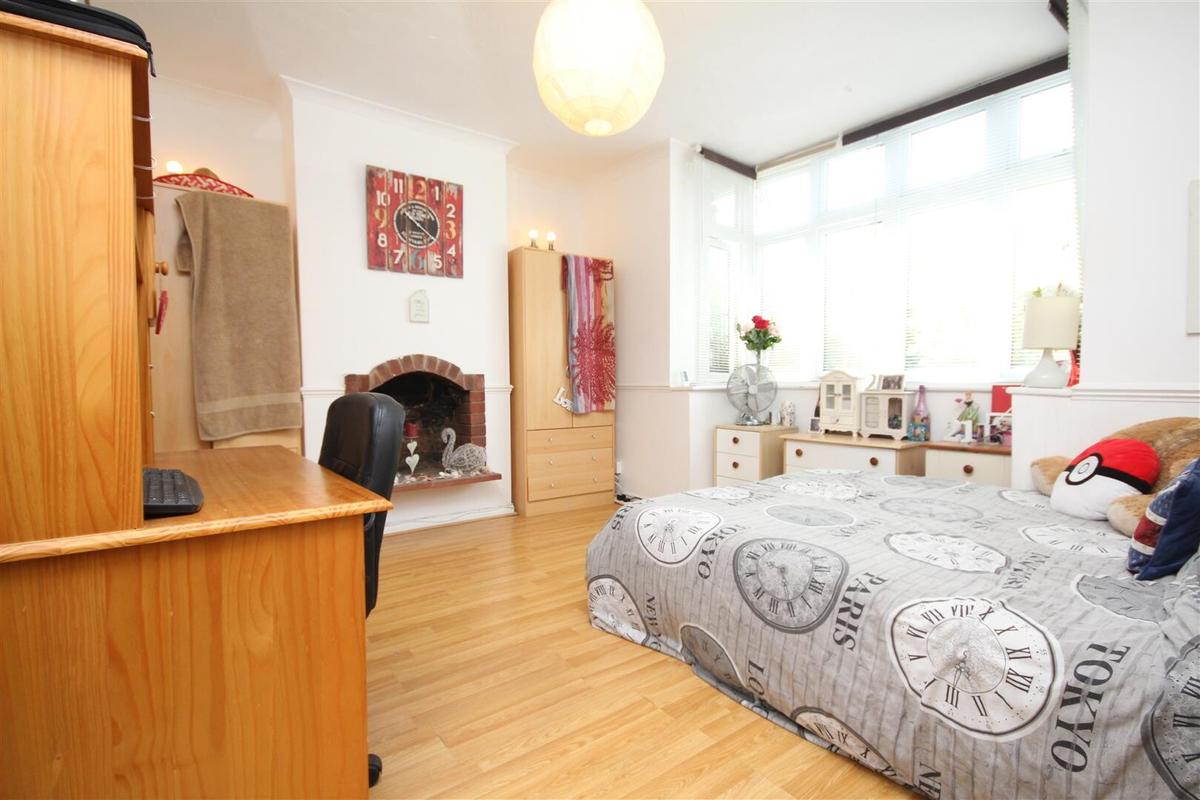 4 bedroom house for rent Weston Road, Surrey, GU2 8AW UniHomes