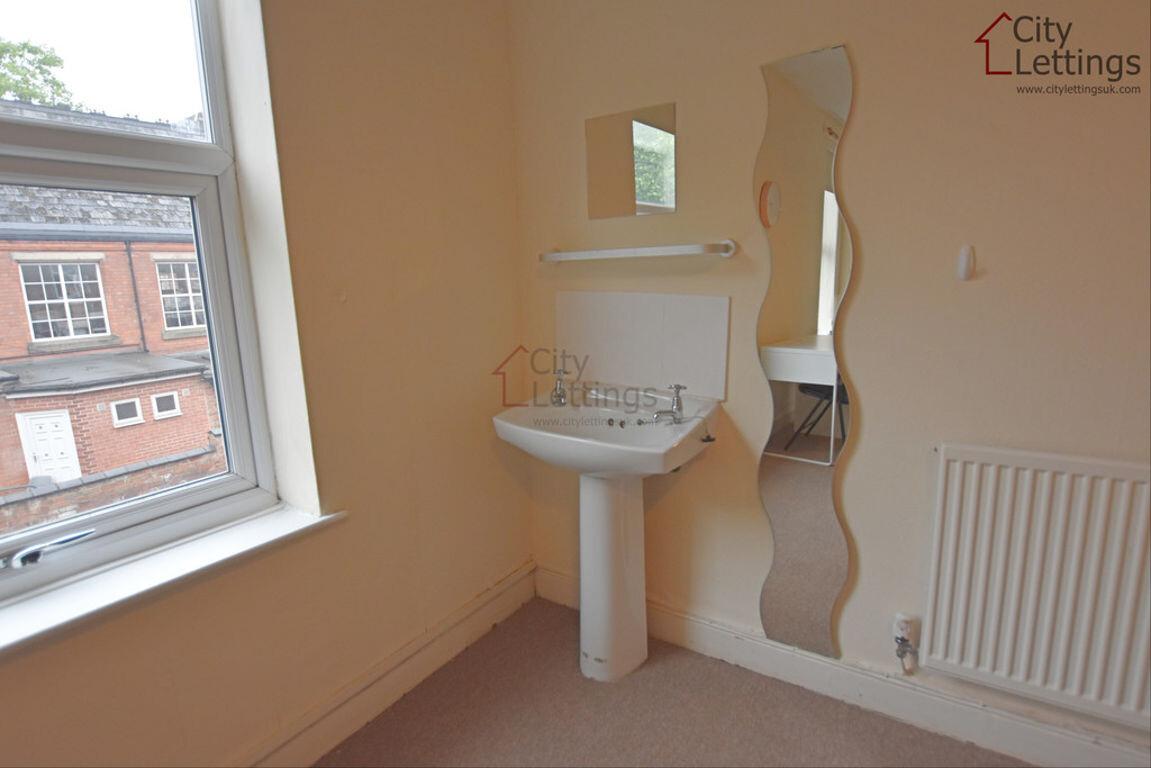 4 bedroom house for rent Chilwell Street, Nottingham, NG7 1SB UniHomes