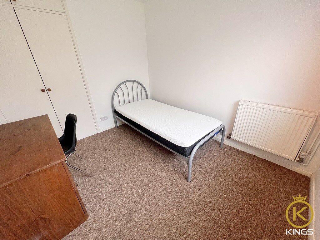 4 bedroom house for rent Guildford Park Avenue, Surrey, GU2 7NL UniHomes