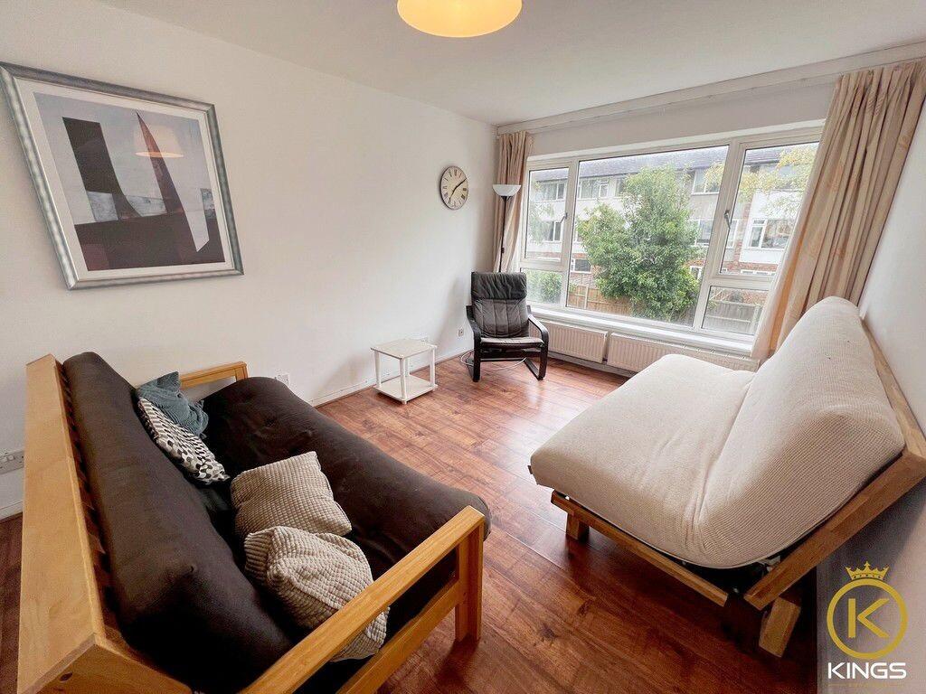 4 bedroom house for rent Guildford Park Avenue, Surrey, GU2 7NL UniHomes