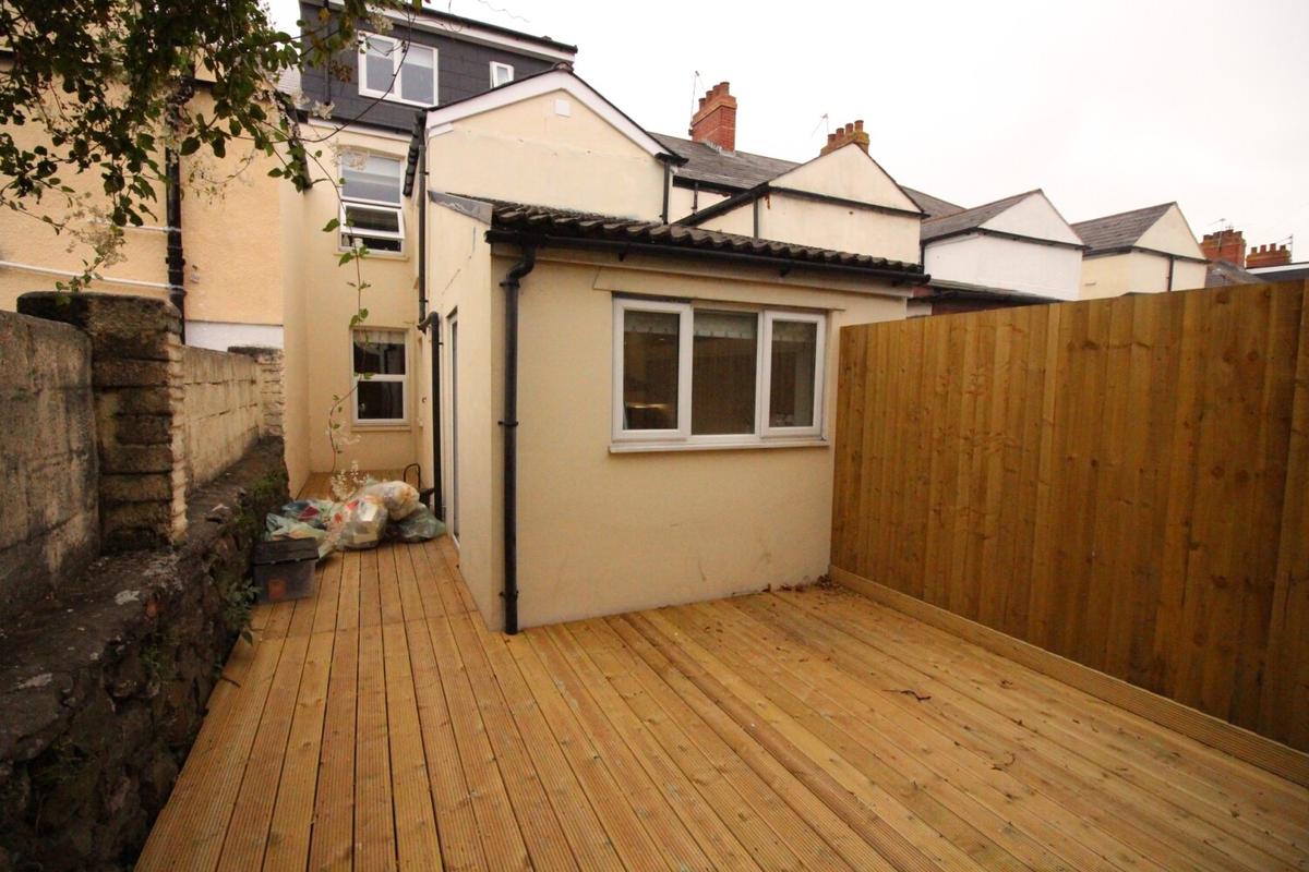 6 bedroom house for rent Rhymney Street, Cardiff, CF24 4DL UniHomes