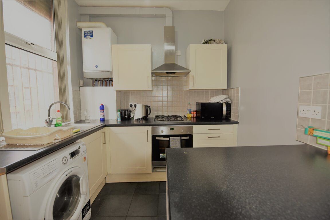 4 bedroom house for rent Crossfield Street, Leeds, LS2 9EH UniHomes