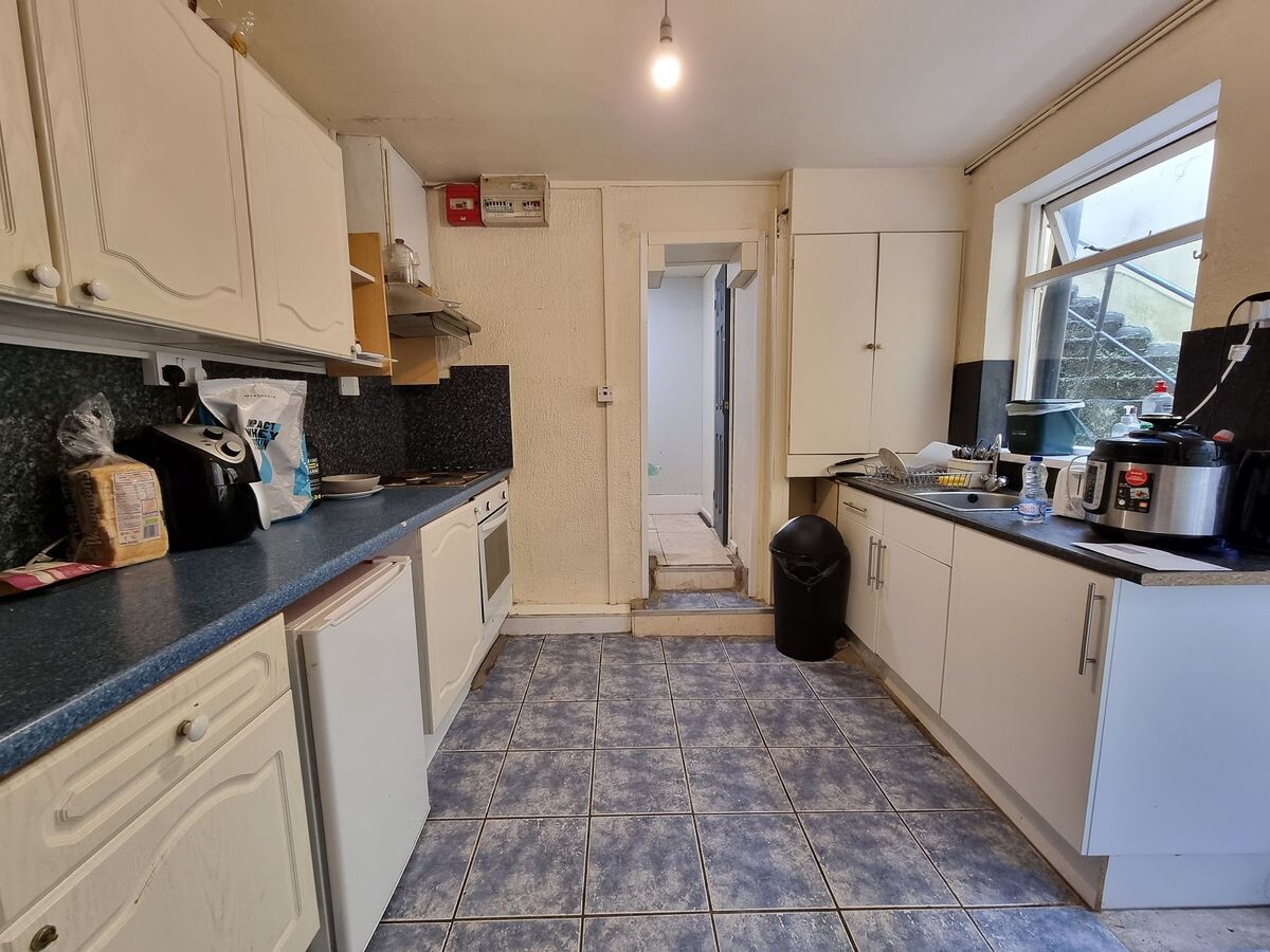 4 bedroom house for rent Brynmill Terrace Brynmill, Swansea, SA2 0BA