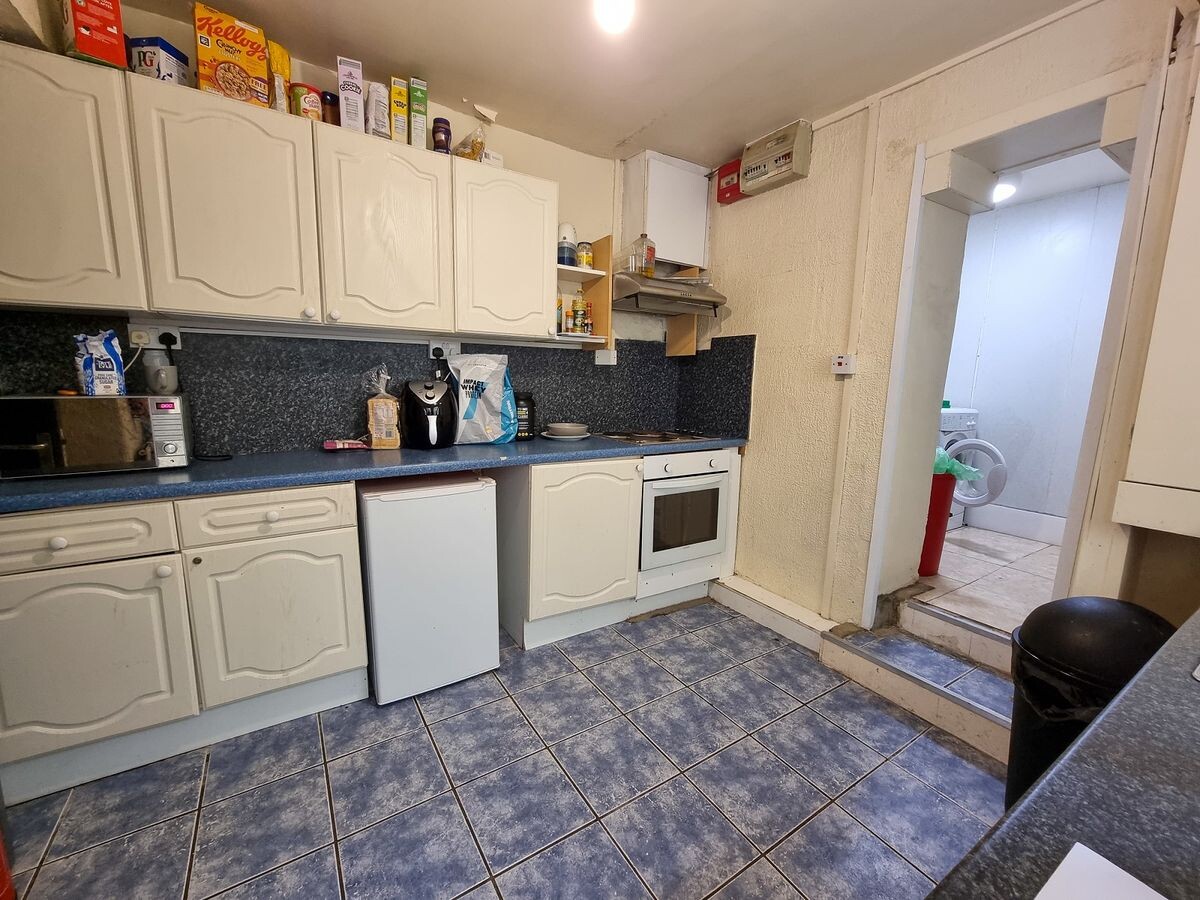 4 bedroom house for rent Brynmill Terrace Brynmill, Swansea, SA2 0BA