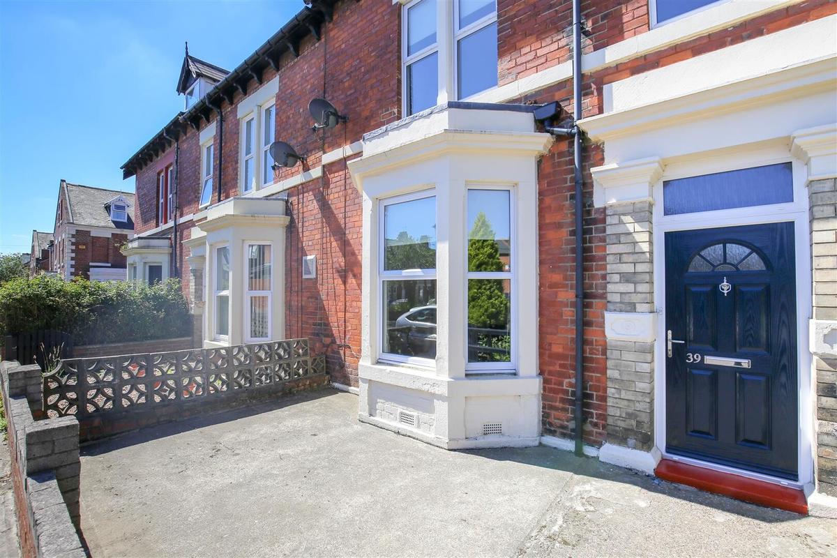 6 bedroom house for rent Heaton Hall Road, Newcastle, NE6 5AB UniHomes