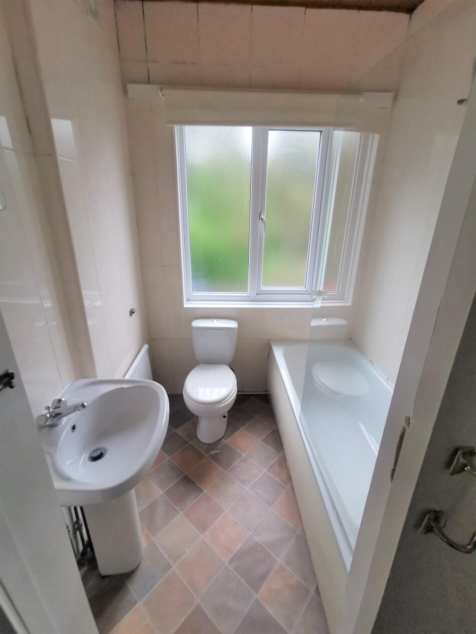 7 bedroom house for rent Rokeby Gardens, Leeds, LS6 3JZ UniHomes