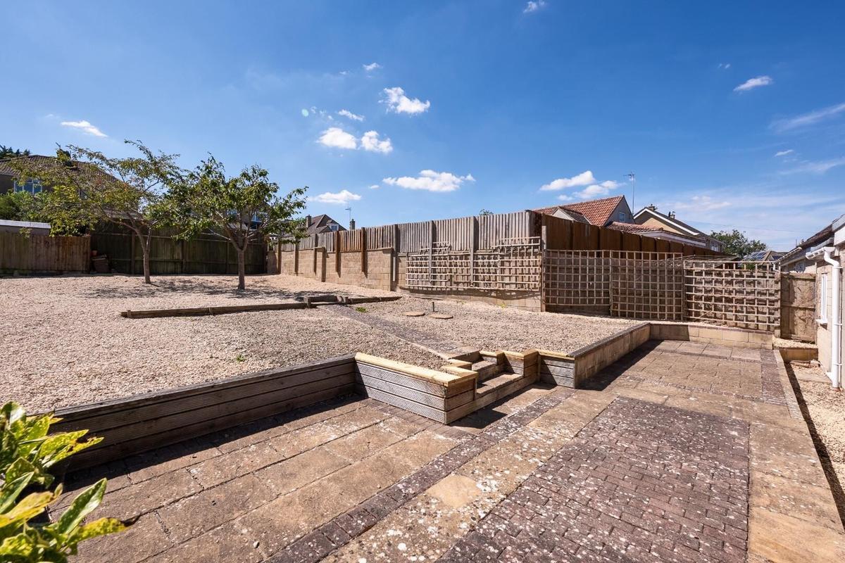 5 bedroom house for rent Lytton Gardens, Bath, BA2 1LW UniHomes