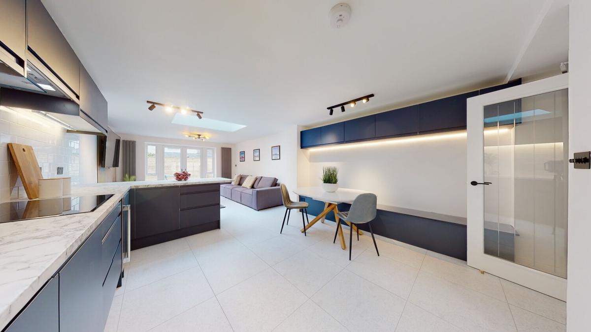 8 bedroom house for rent Llantwit Street, Cardiff, CF24 4AJ UniHomes