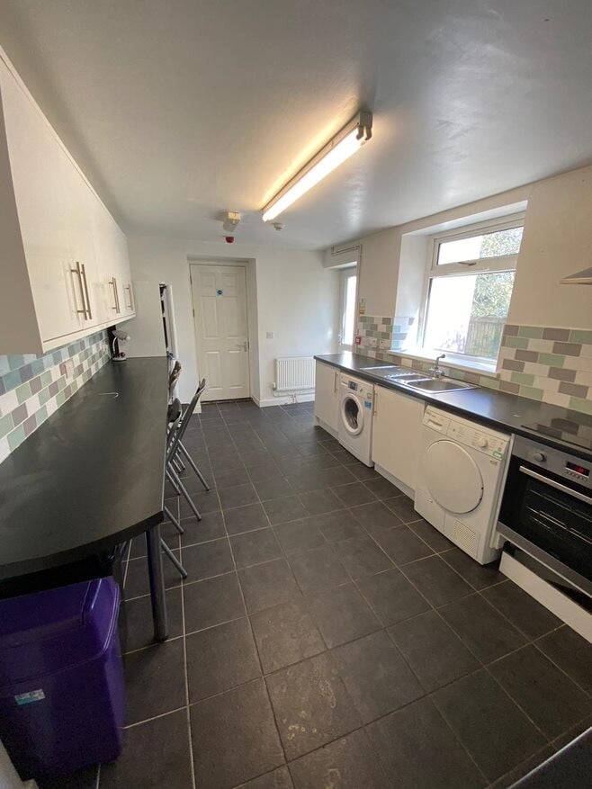 5 bedroom house for rent Gower Road, Swansea, SA2 9BX UniHomes