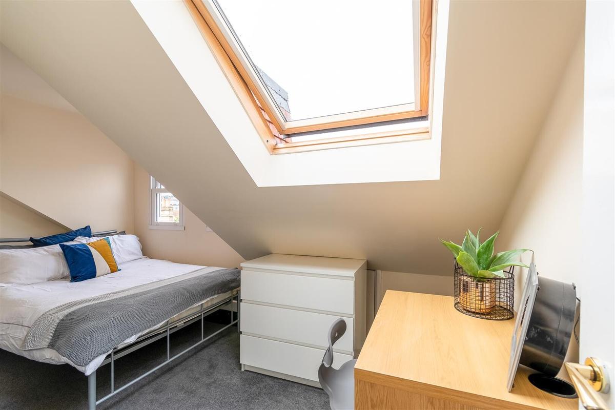 4 bedroom house for rent Cork Street, Bath, BA1 3BD UniHomes