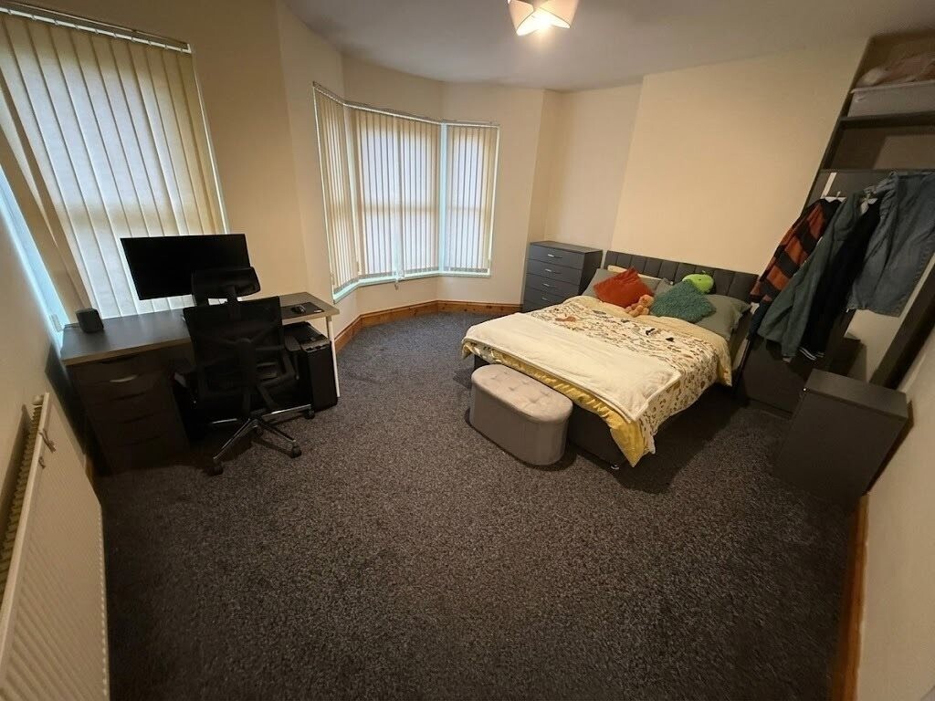 5 bedroom house on Bangor Street, Roath, Cardiff