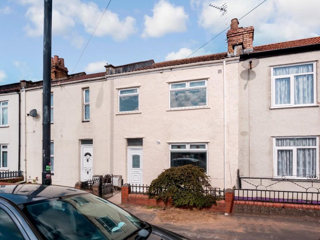 4 bedroom house for rent Southmead Road Southmead, Bristol, BS10 5DX